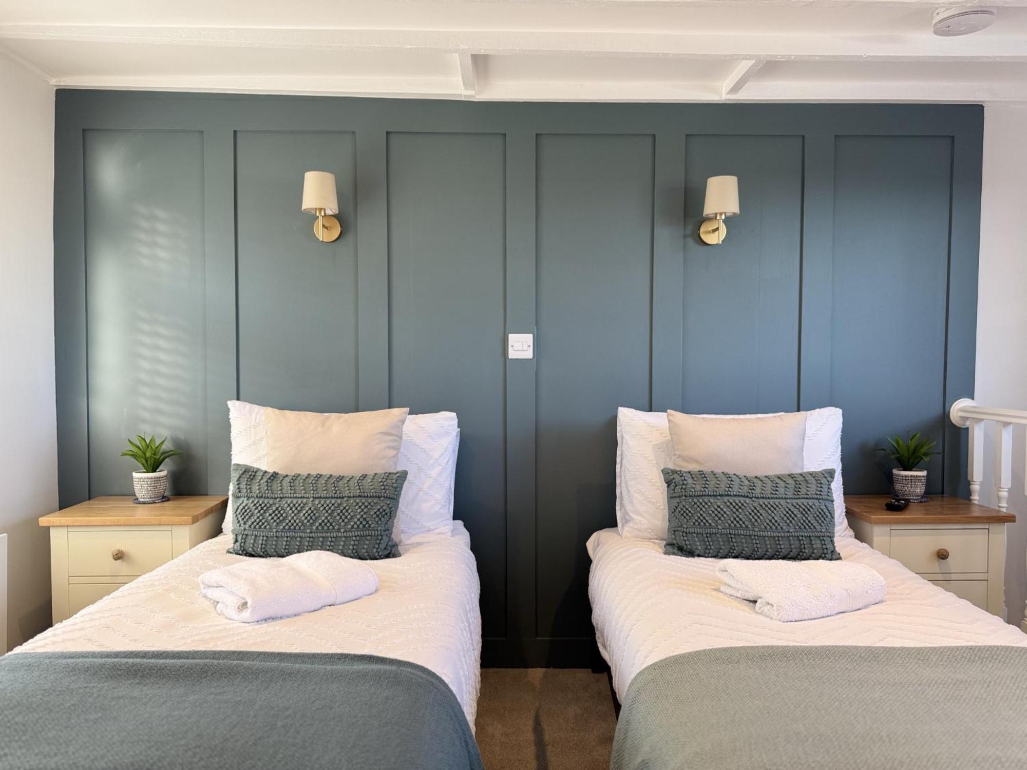 Driftwood House - Luxury Dog-Friendly Townhouse In Cowes, Steps From Marina Villa Cowes  Bagian luar foto