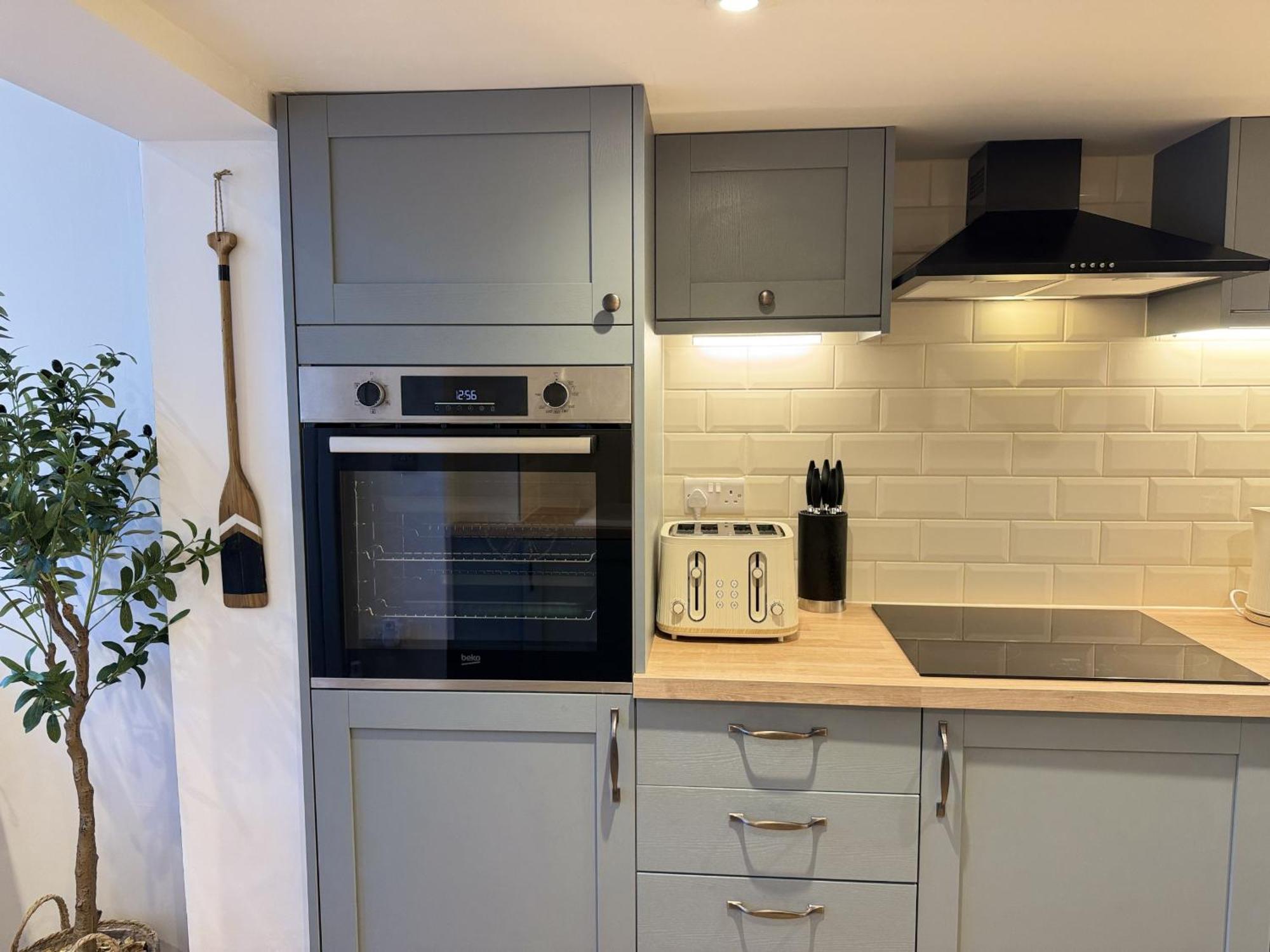 Driftwood House - Luxury Dog-Friendly Townhouse In Cowes, Steps From Marina Villa Cowes  Bagian luar foto